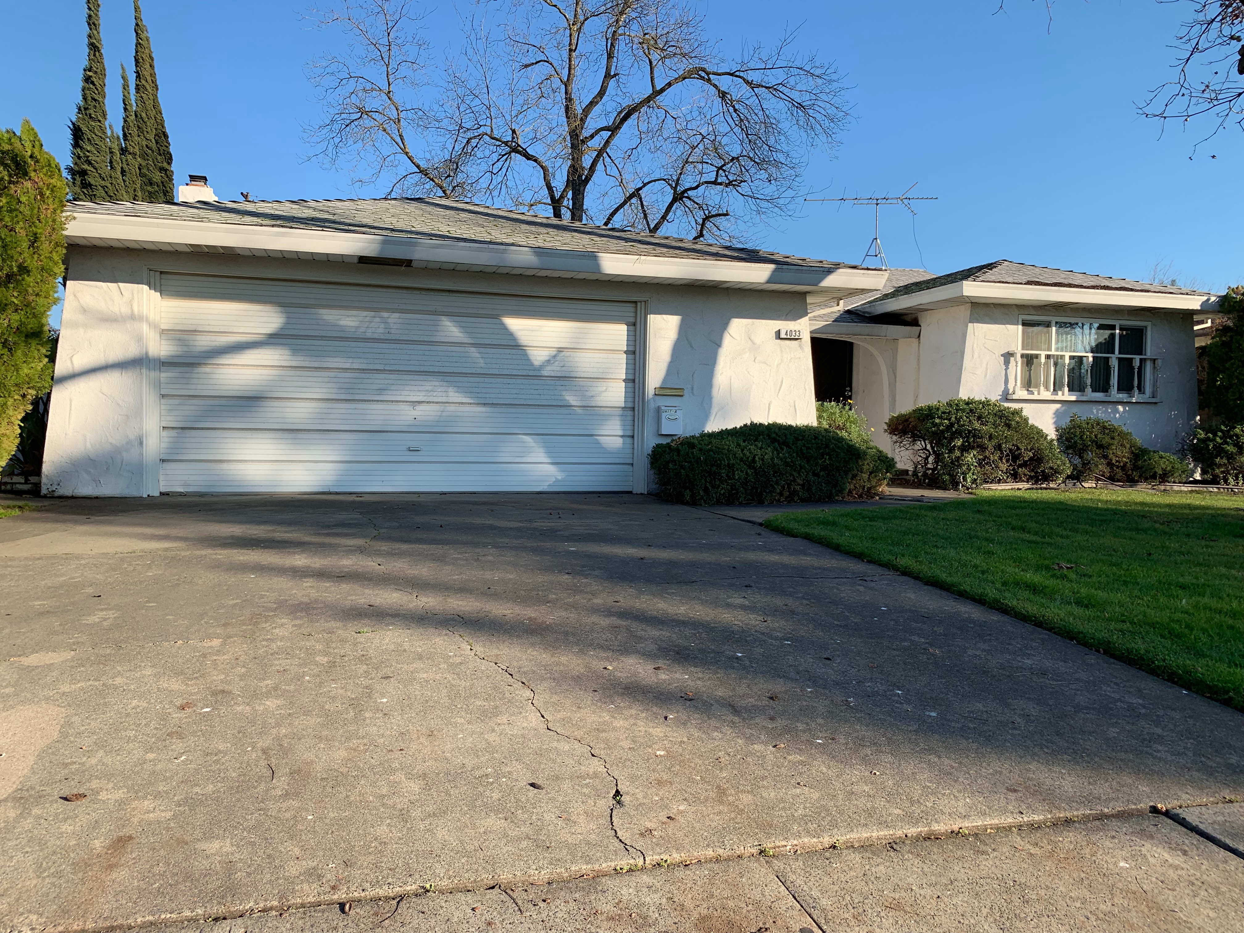 Big House on 71st<Br><span class='prod-sub-title'>House with 3 bd 2 ba</span> - Image 22
